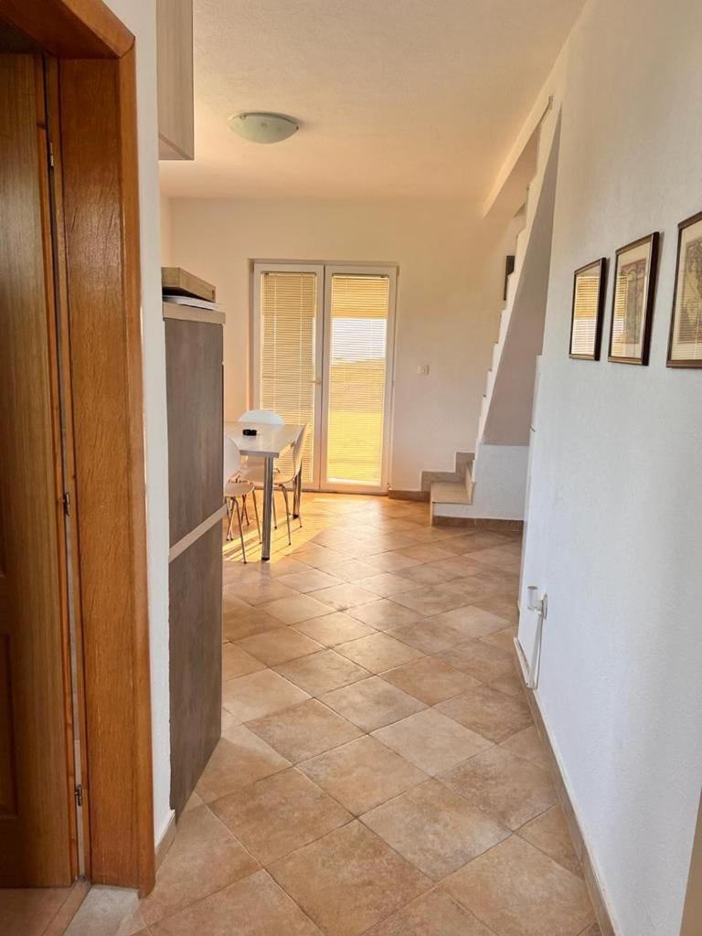 Talija Apartments Krimovica Budva Rum bild